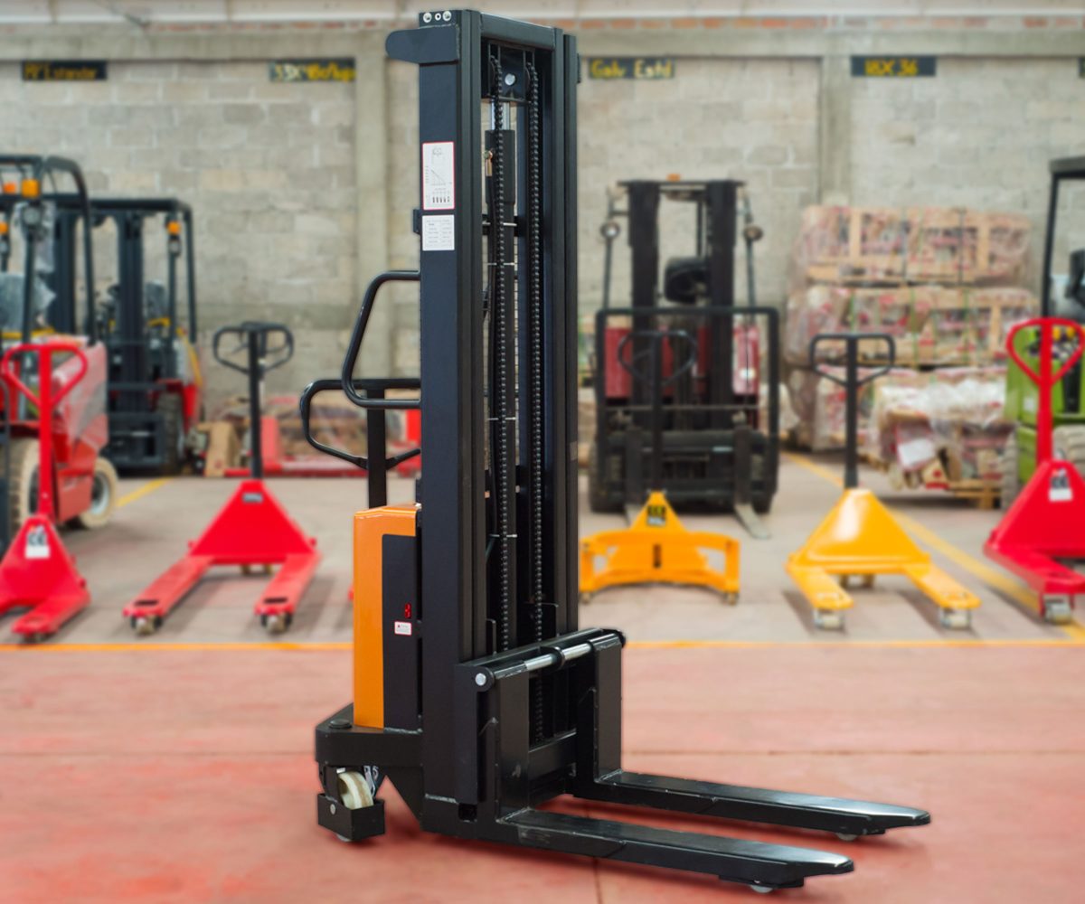 Apiladoreselectricos-montacargas-mexico